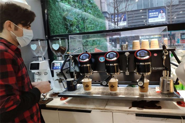 突然，大跳水！关税，传来新消息